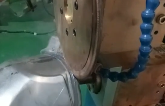 摩托車油箱縫焊