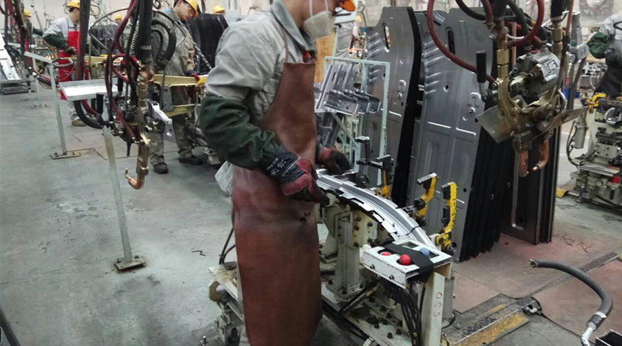 一體式點(diǎn)焊機(jī) 一體式點(diǎn)焊機(jī)