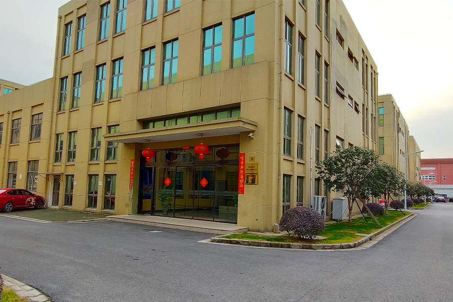 上海駿騰發(fā)智能設(shè)備有限公司迎新春,貼春聯(lián),掛紅燈籠 上海駿騰發(fā)智能設(shè)備有限公司迎新春,貼春聯(lián),掛紅燈籠